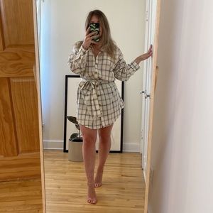 Tied up shirt dress by Sabo skirt